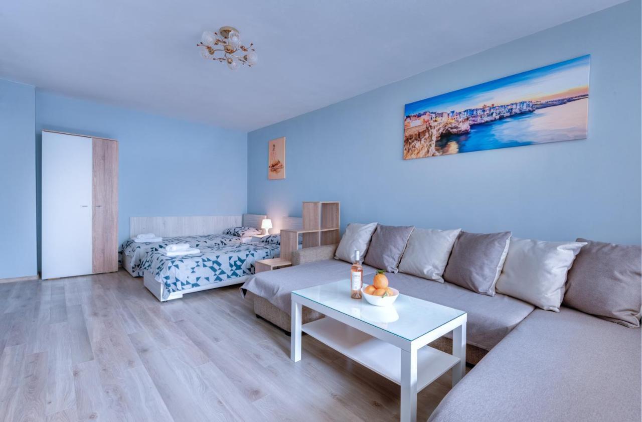 Daisy - 3 Room And Kitchen Apartment In Lazur 布尔加斯 外观 照片