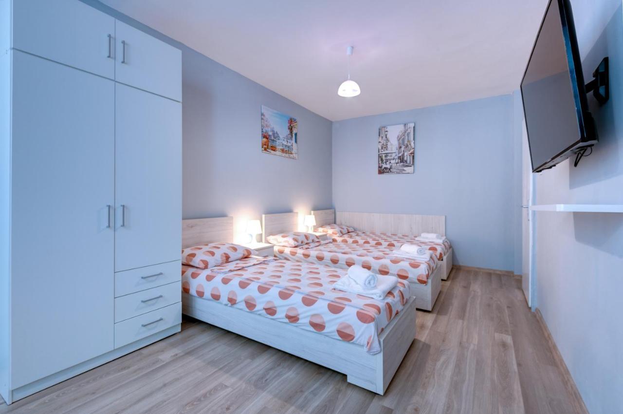 Daisy - 3 Room And Kitchen Apartment In Lazur 布尔加斯 外观 照片